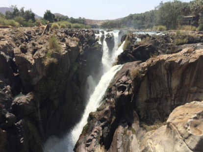 Rio Cunene, fronteira Angola-Namíbia, localidade de Epupa.(2)
