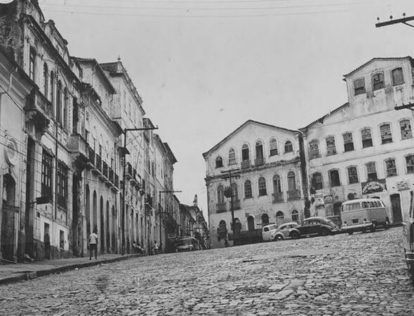 Largo do Pelourinho na década de 1970. (1)