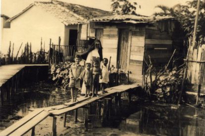 Irmã Dulce, a primeira santa do Brasil, notória por sua contribuição nos Alagados de Itapagipe. Fonte: Acervo Osid. (1)