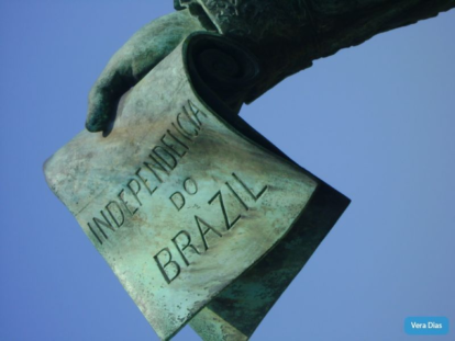 Detalhe do braço direito de D. Pedro I, bradando a Independência do Brasil - Foto de Vera Dias (6)