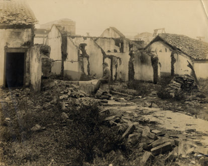 Casario em demolição na Rua da Esperança, 1912. Foto: Vincenzo Pastore. (1)