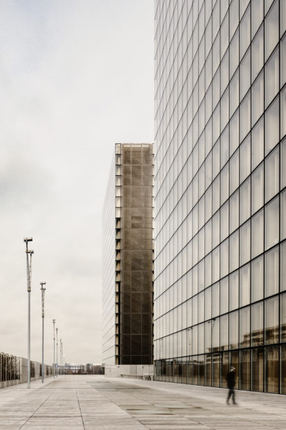 Biblioteca Nacional da França, projeto de Dominique Perrault. Foto: Davide Galli. (2)
