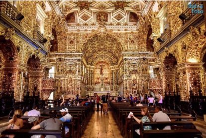 Igreja da Ordem Terceira Franciscana ou, simplesmente, de São Francisco, como é mais conhecida, construída no século XVII e localizada no coração do Centro Histórico de Salvador, no Terreiro de Jesus. (6)