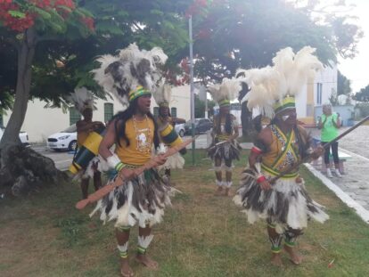 Associação dos Índios Guaranis promove cortejo às 17h30 — Foto: Adriana Oliveira/TV Bahia (3)