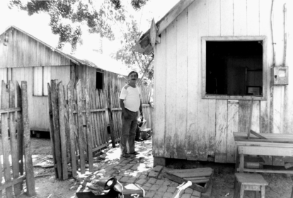 Chico Mendes em sua casa, Julho de 1988 Fonte: Miranda Smith/ Wikimedia Commons (1)