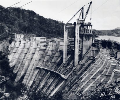 Construção da Usina Hidrelétrica Fontes Novas em 1944. (2)